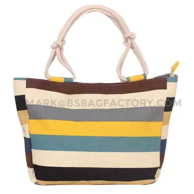 Bolso de mano con estampado de animales